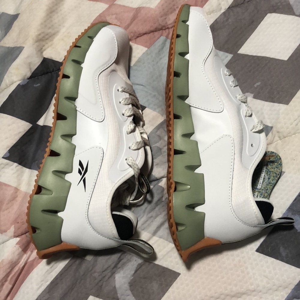 REEBOK ZIG DYNAMICA WHITE/LT GREEN - Picture 2 of 8